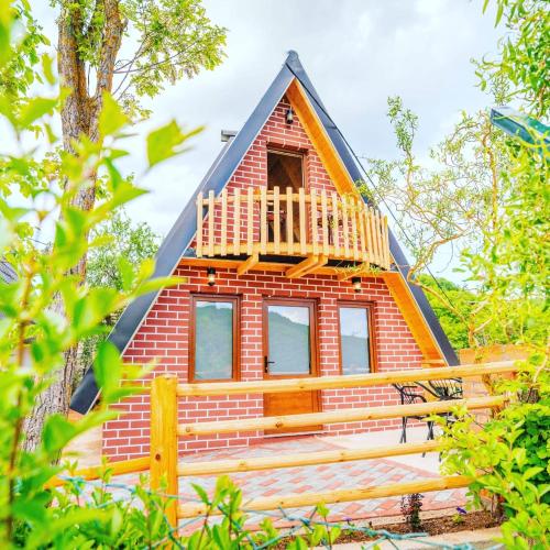 Villat Parku i Liqenit in Unknown City, Kosovo