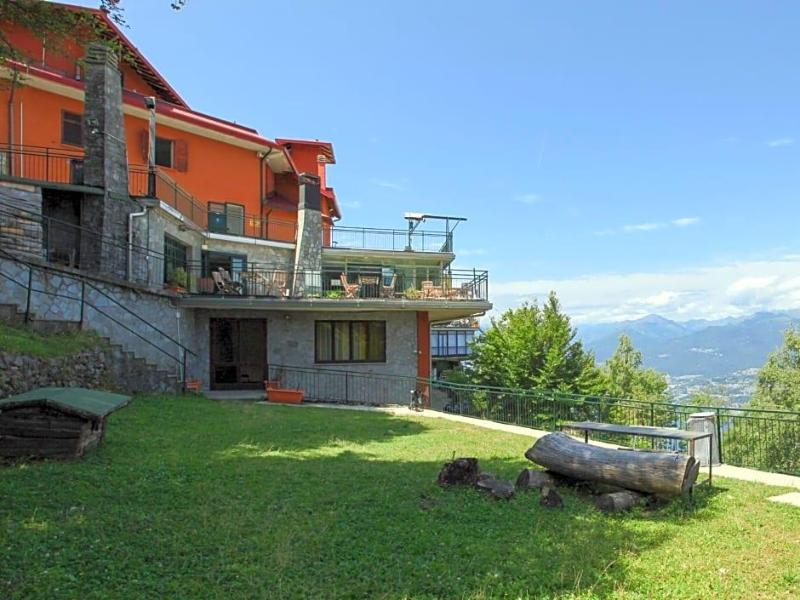 Hotel Funivia — Laveno