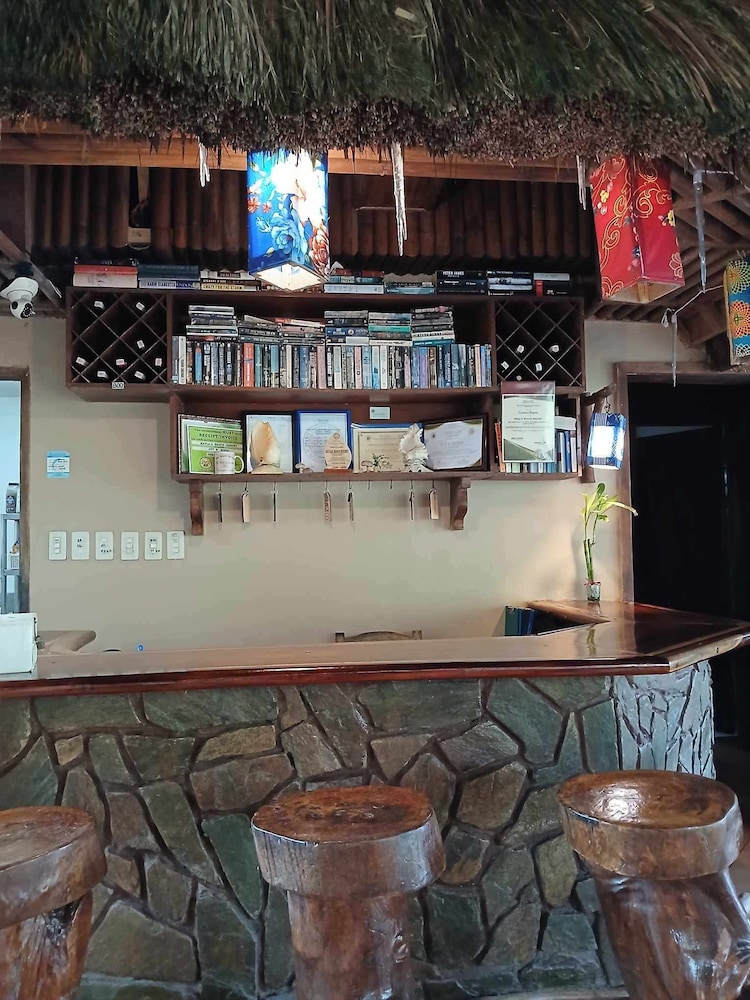 Kaylaa Beach Resort and Blackeye Brewing — hotel in Dimiao