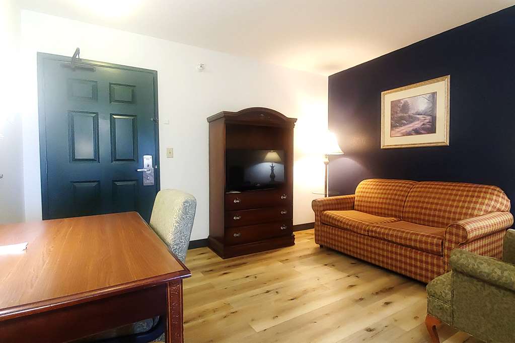 Wingate by Wyndham Youngstown Austintown - photo 8