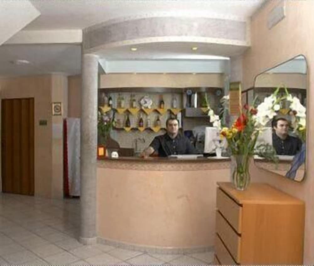 Arco Hotel — Milan — photo 3