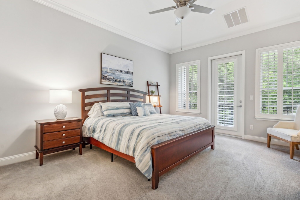 905 Summerwoods Cir in Fernandina Beach, United States