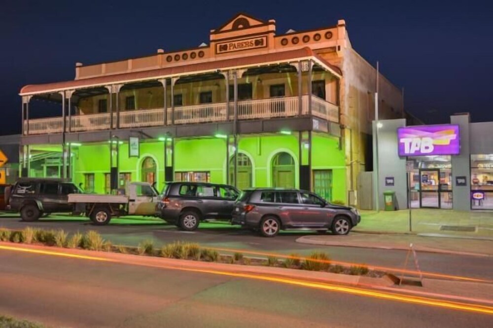 Albion Hotel - carbon neutral hotel in Boulder