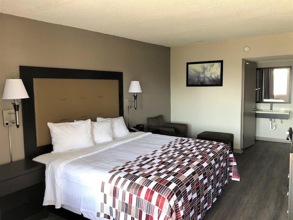 Red Roof Inn Greenville NC - photo 8