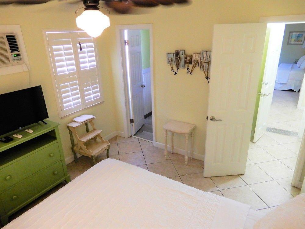 Coconut Grove Resort By Techtravel - photo 25
