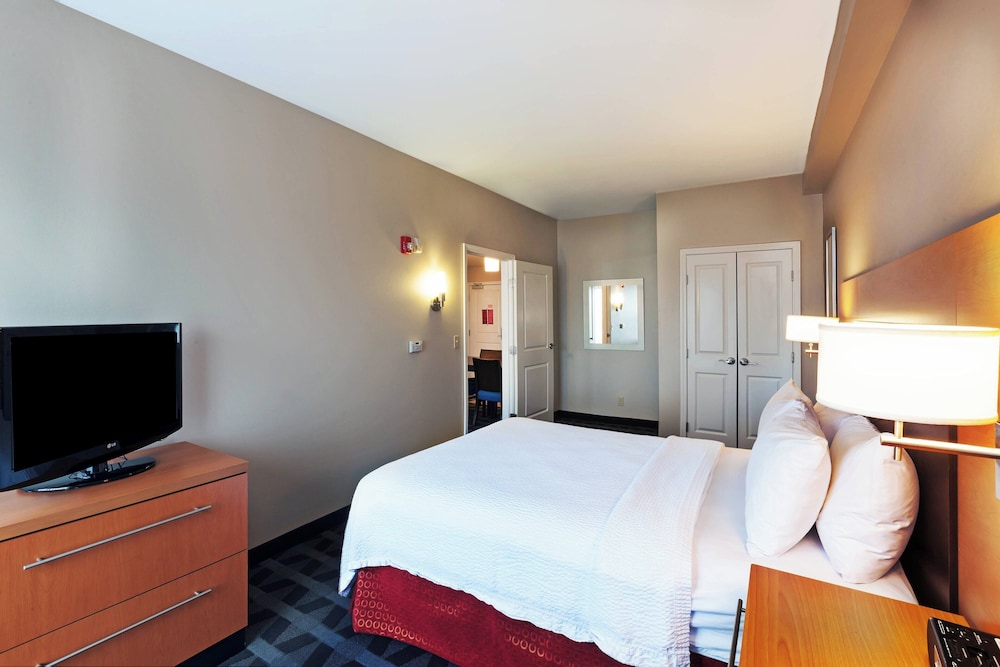 TownePlace Suites by Marriott North Owasso - photo 3
