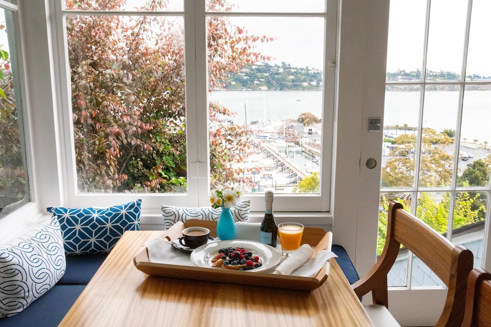 Casa Madrona Hotel & Spa - photo 49