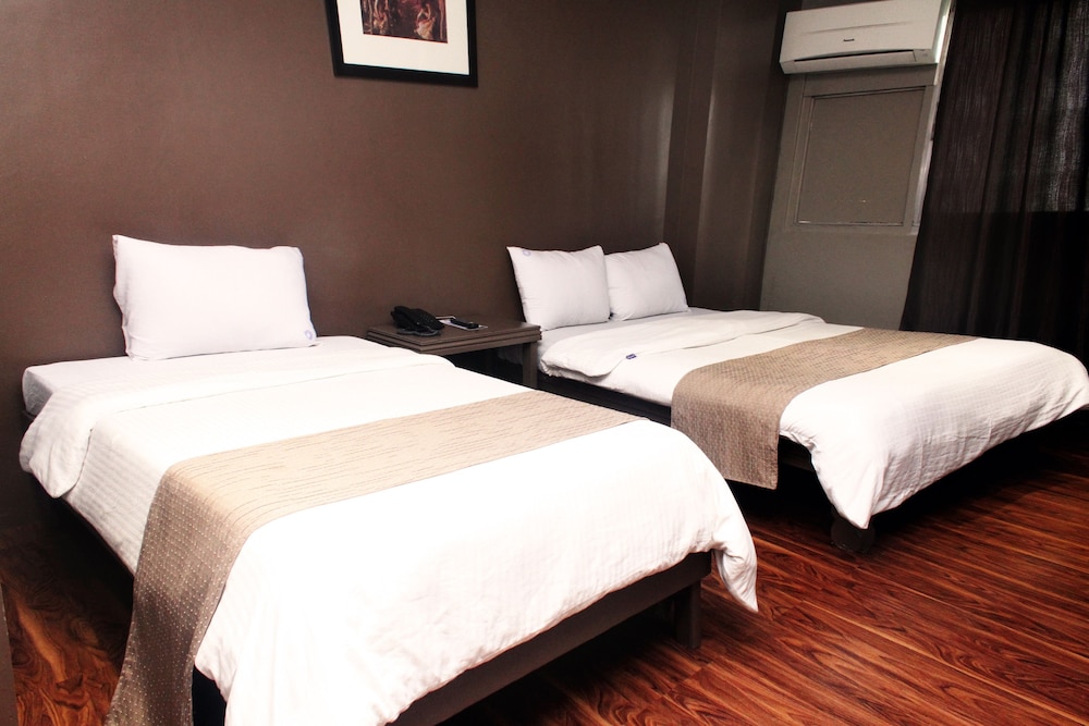 Swagman Hotel — Manila — photo 2