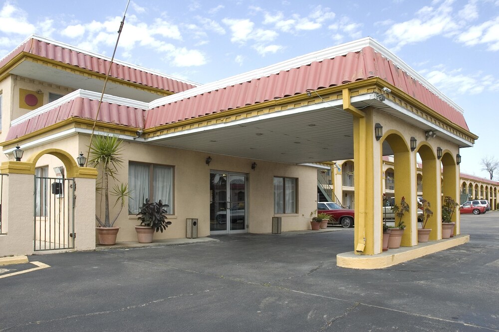 Hotel O Grand Inn Channelview I 10 - photo 18