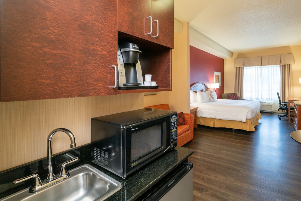 City Express by Marriott Washington DC Northeast - photo 22