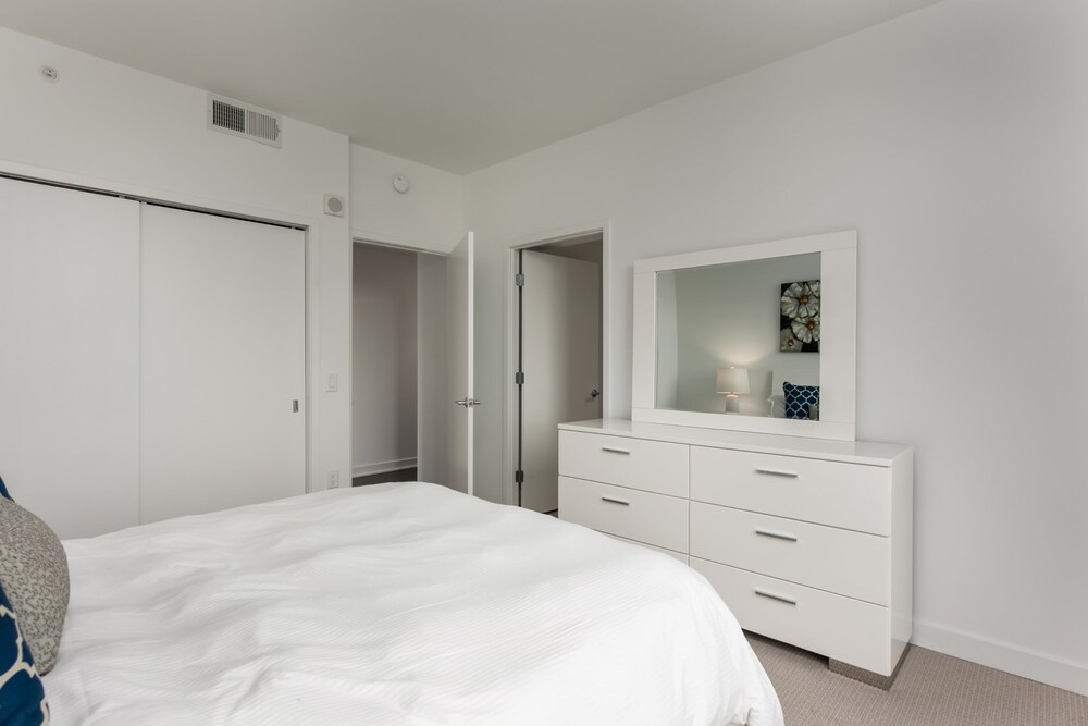 Global Luxury Suites at Reston Town Center - photo 24