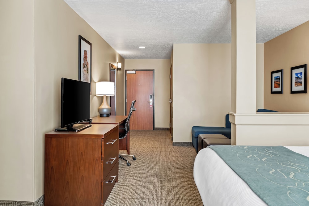 Heartland Inn and Suites - photo 8