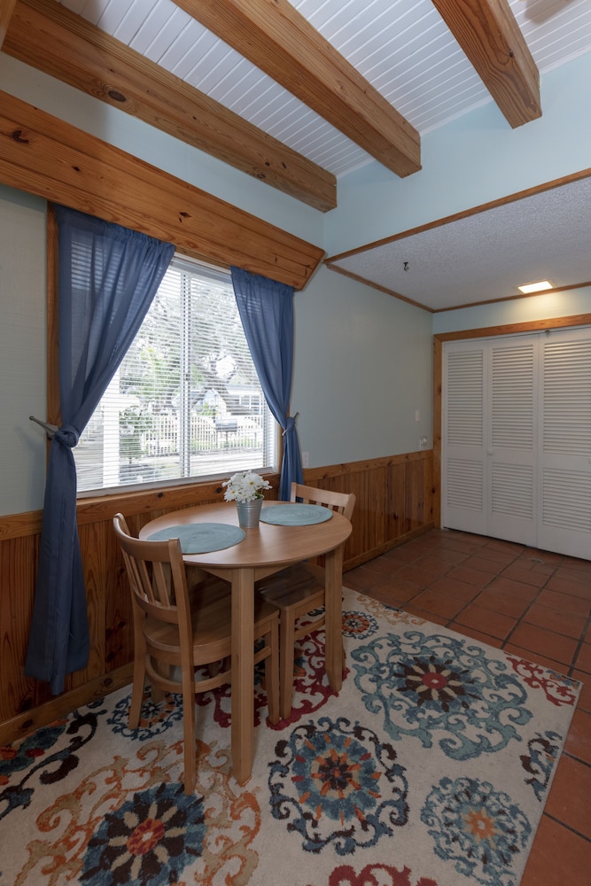Pelican Bay Resort - photo 26