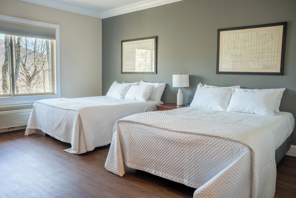 The Inn at Crestwood - photo 16