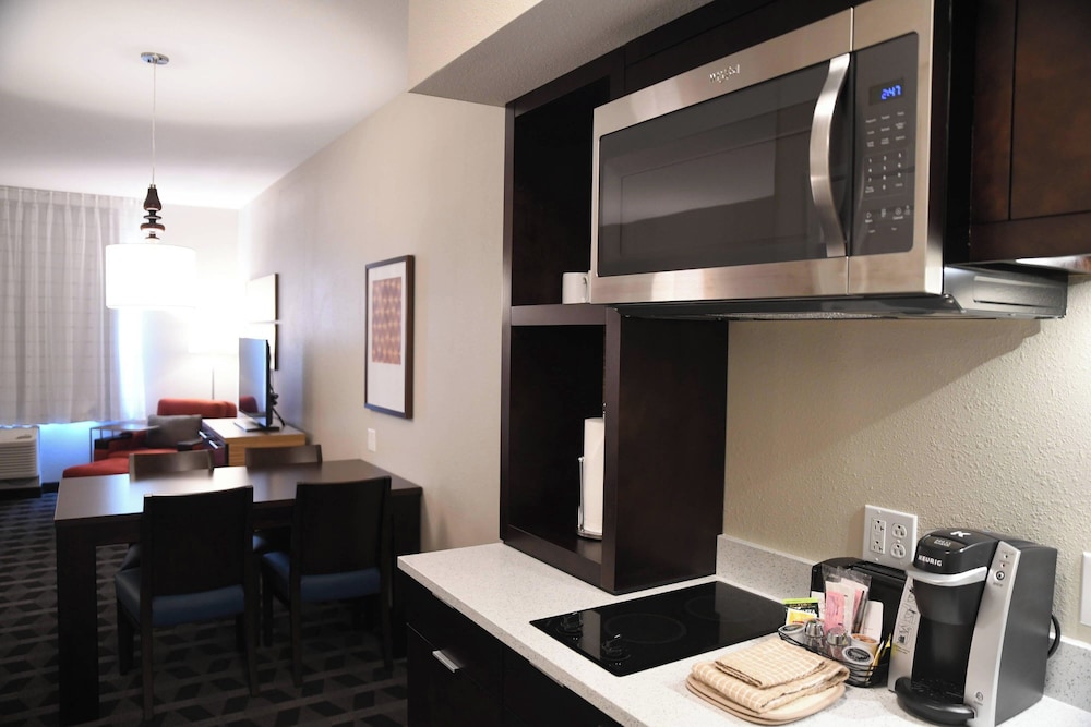 TownePlace Suites by Marriott Kansas City at Briarcliff - photo 15