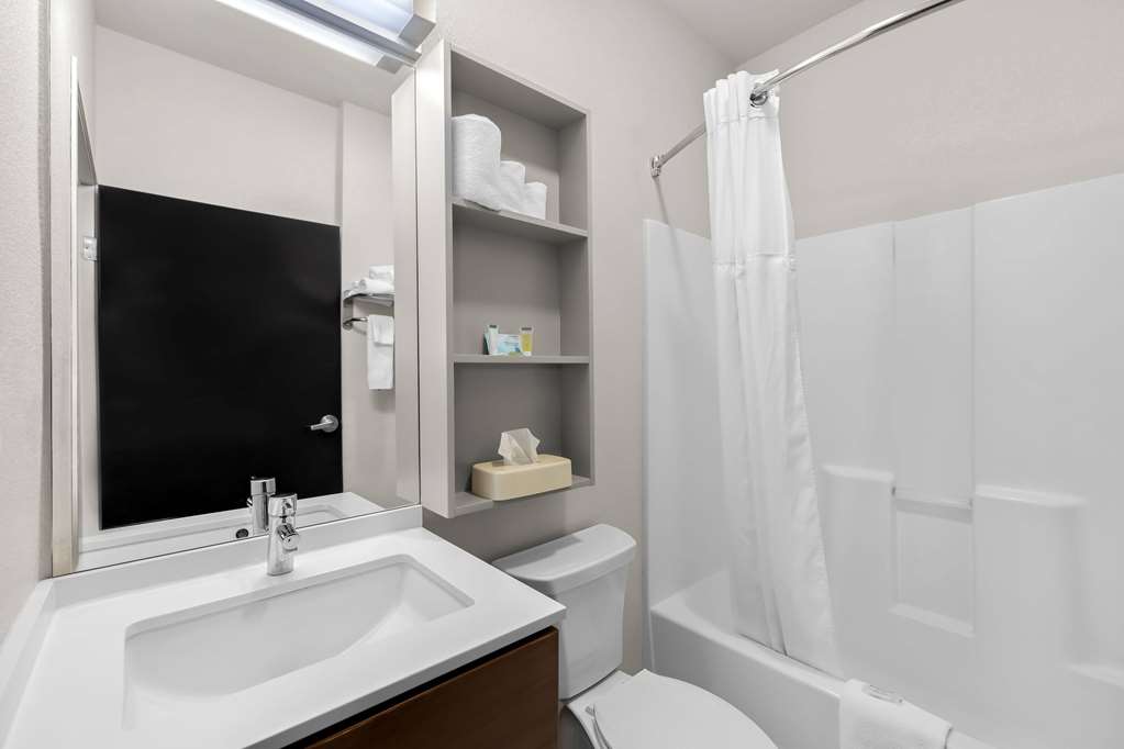 Microtel Inn & Suites by Wyndham Sweetwater - photo 38