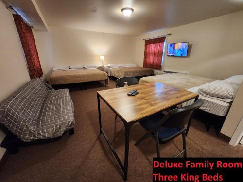 Stay Inn and Suites - photo 35