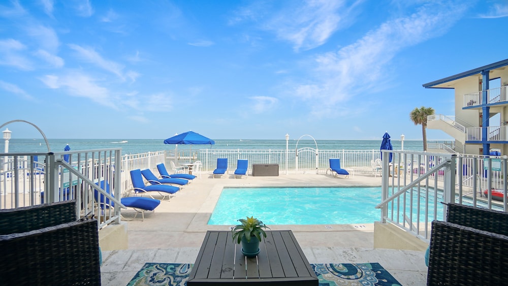 Glunz Ocean Beach Hotel & Resort - photo 40