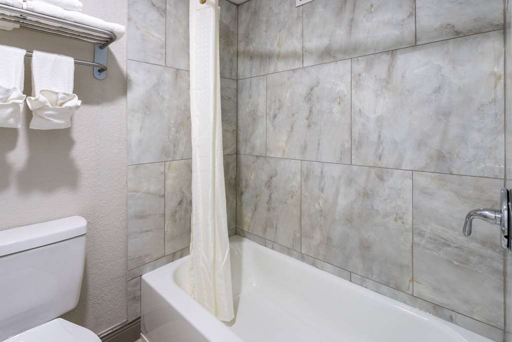 Travelodge by Wyndham Kingsland GA - photo 30