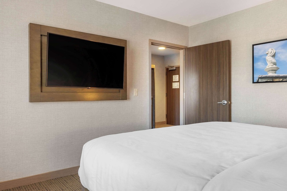 Cambria Hotel West Orange - photo 19