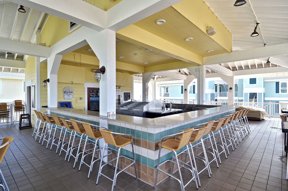 4515bfflampwnh Beachfront Flamingo - photo 20