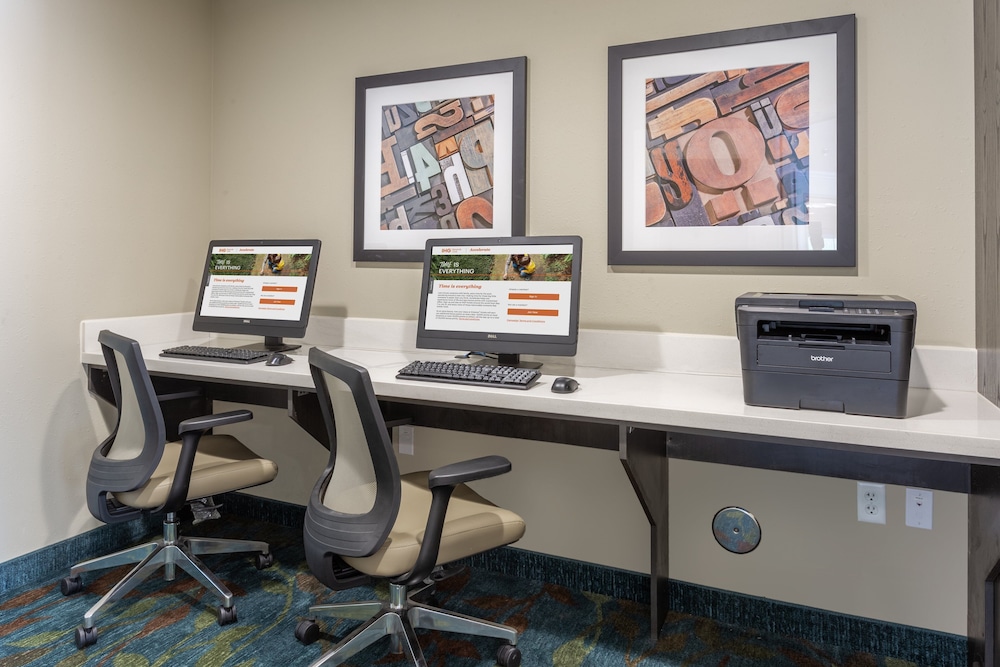 Candlewood Suites Davenport by IHG - photo 26