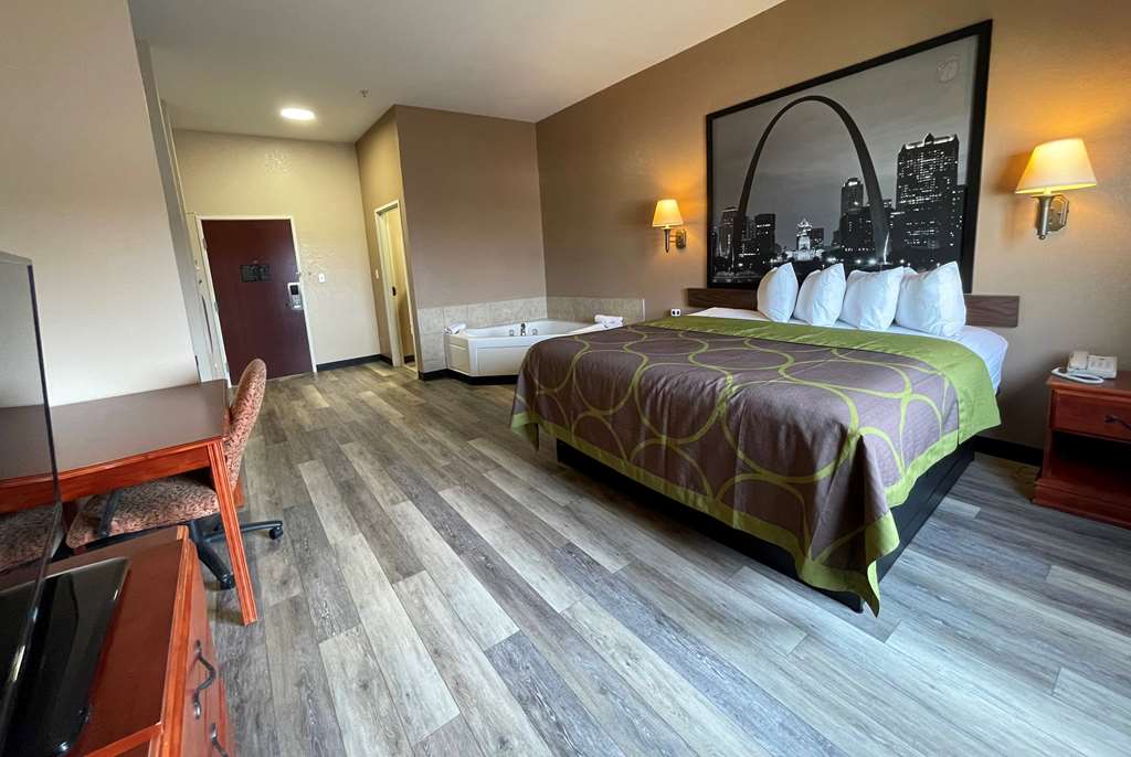 Super 8 by Wyndham Rolla - photo 12
