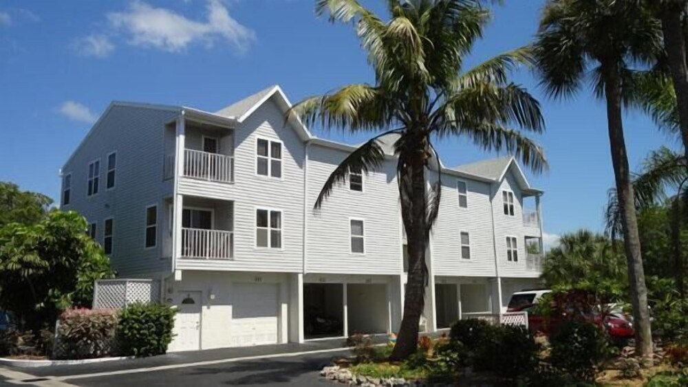 Cove at Sandy Pointe Unit 202a - photo 26