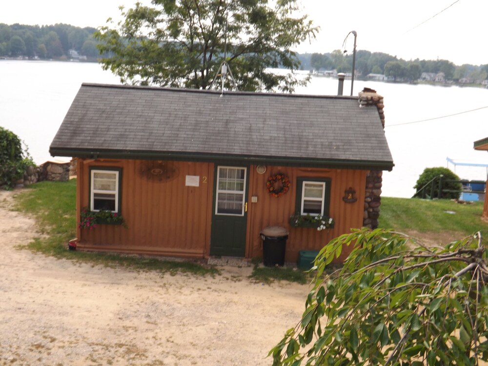 Crooked Lake Resort Cabin 4 - photo 46