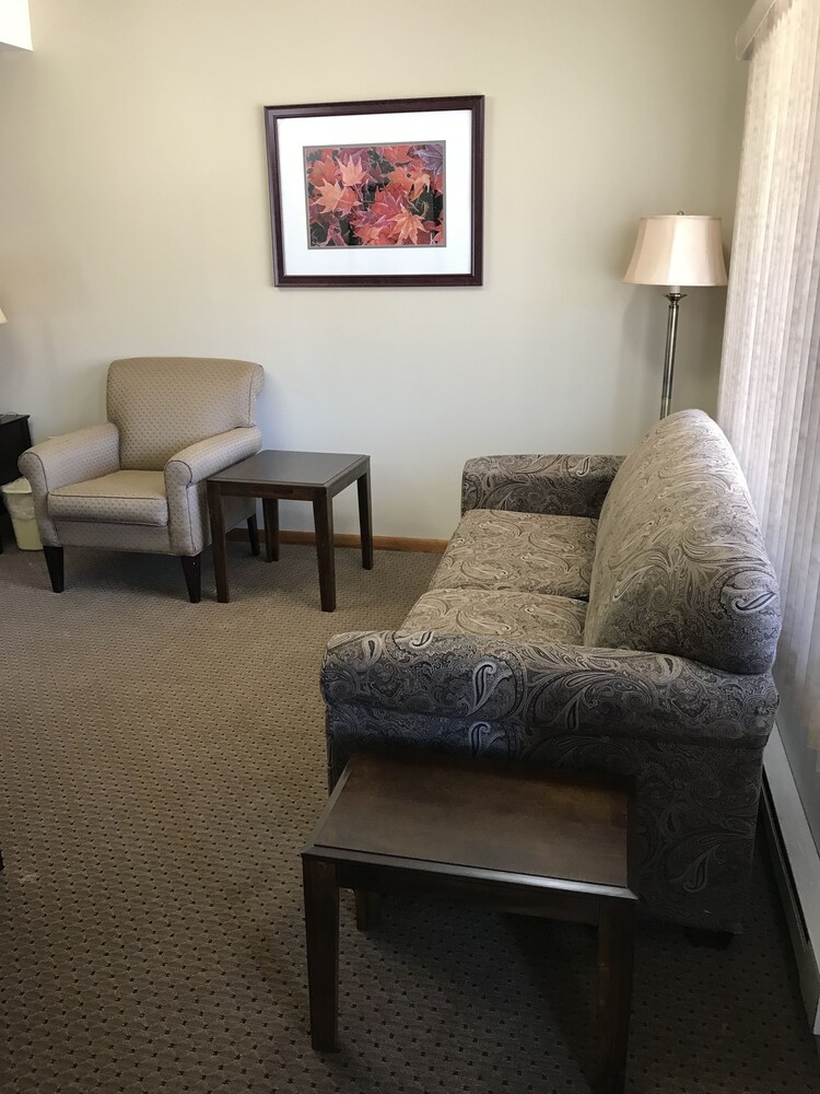 Brentwood Motor Inn - photo 35