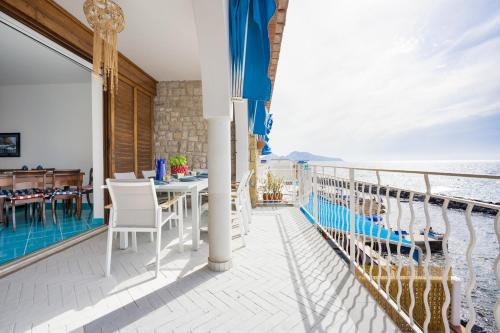 Villa Buon Gesu' — 4-Star Luxury Hotel in Massa Lubrense, Italy