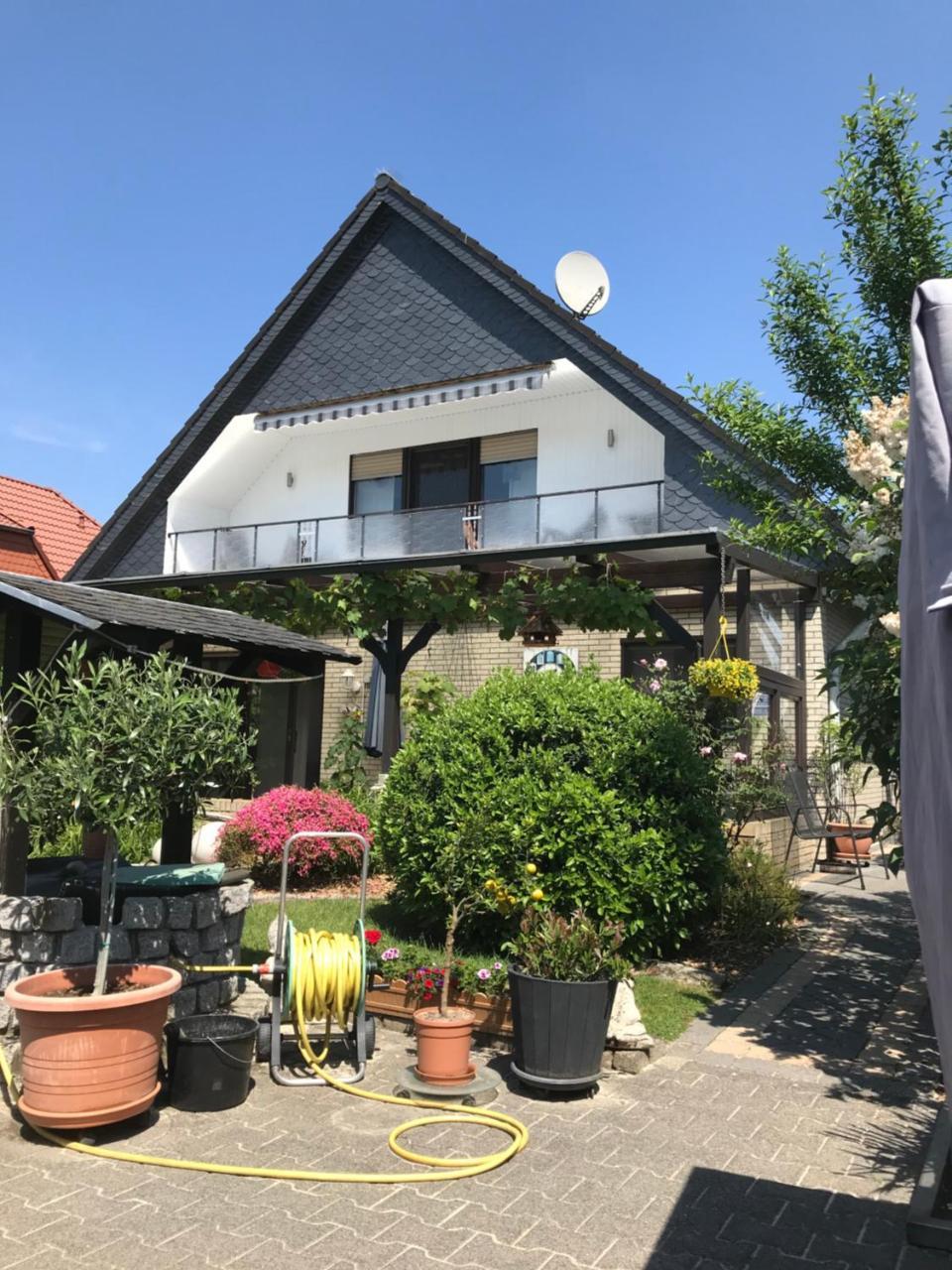 Ferienwohnung Poczewski — 4-Star Luxury Hotel in Kevelaer, Germany