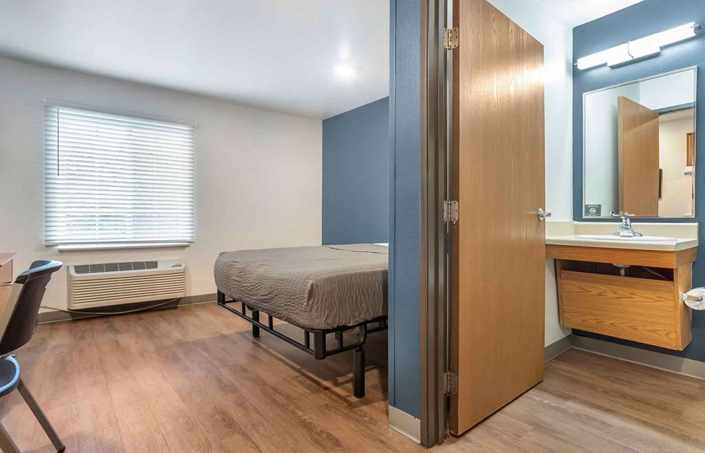 Extended Stay America Select Suites Tallahassee East - photo 6