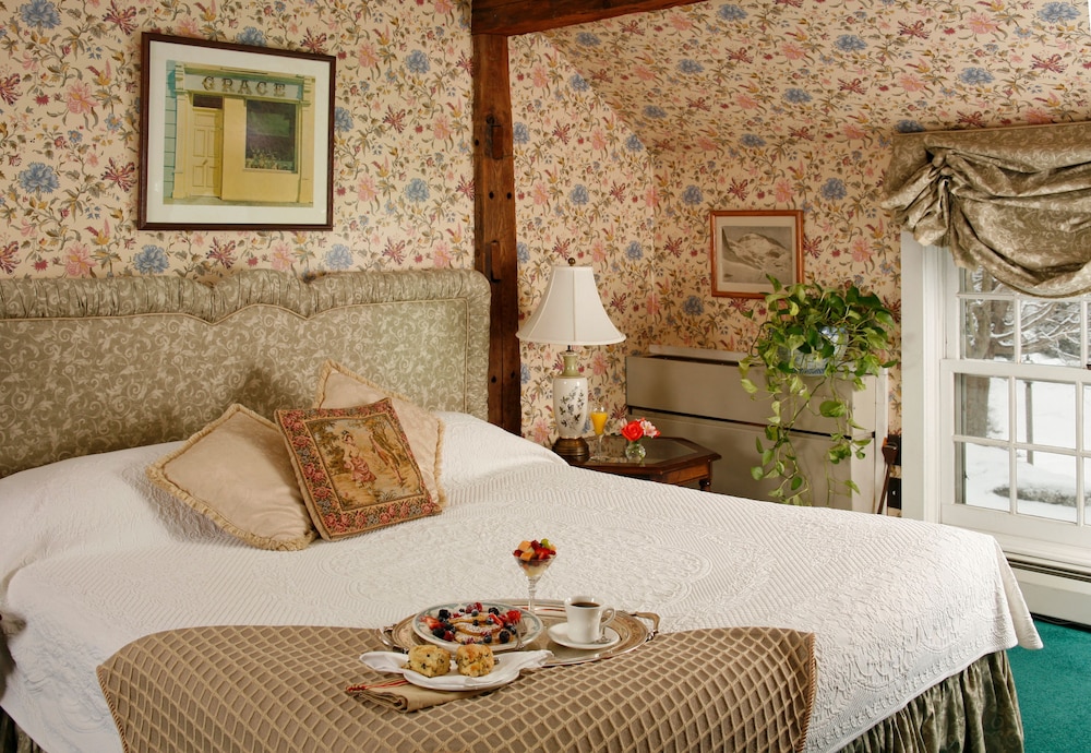Chesterfield Inn - photo 23