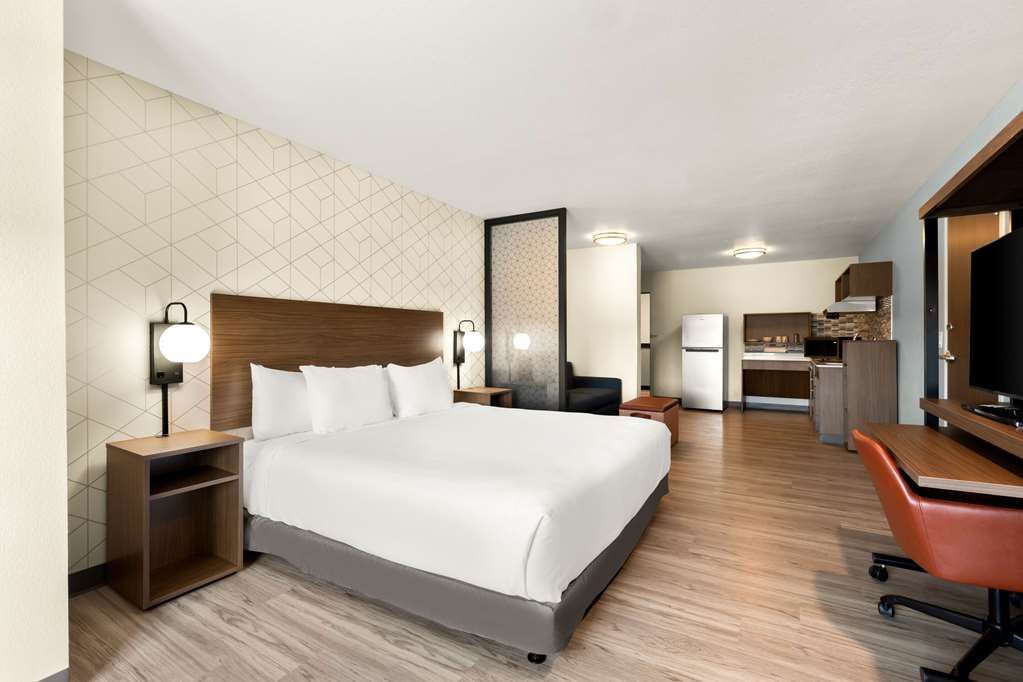 Everhome Suites Nampa Boise - photo 13