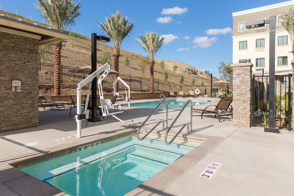 Staybridge Suites Corona South by IHG - photo 19