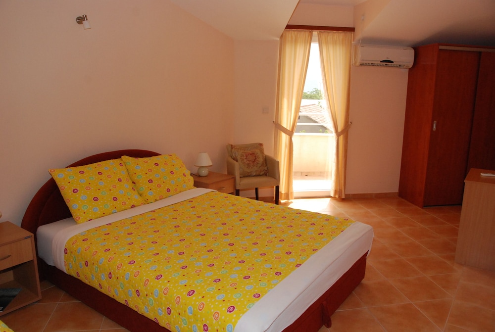 Hotel Regina — Bijela — photo 5