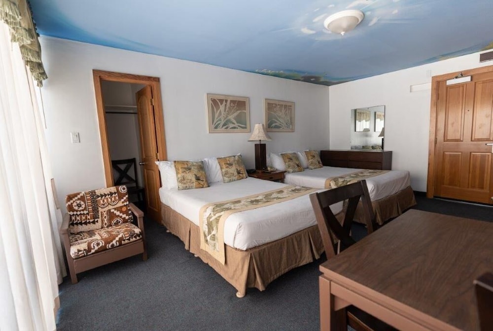 Holiday Surf Hotel - photo 7