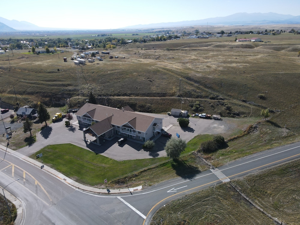 Rodeway Inn Whitehall - photo 117