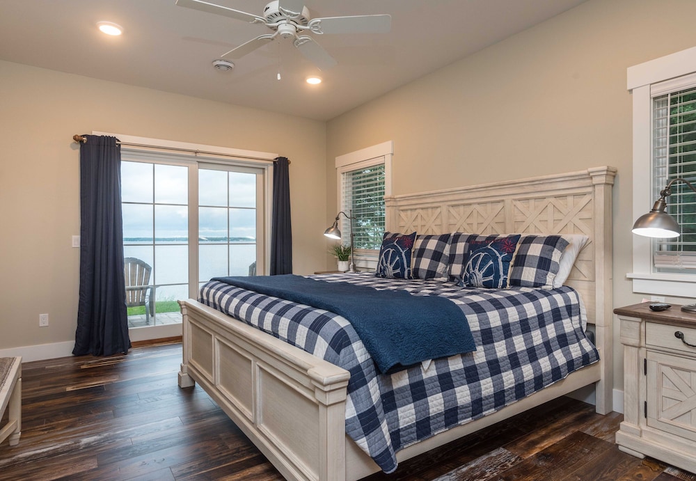 Quarterdeck Resort & Restaurant - photo 41