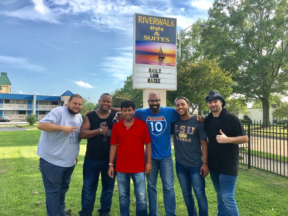 Super 8 by Wyndham Portsmouth Norfolk - featured photo