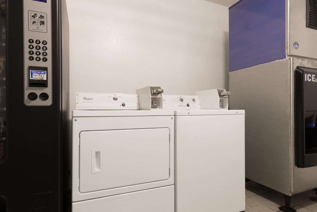 Days Inn by Wyndham Russell - photo 13