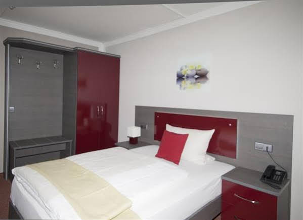 Waldhotel Sindelfingen Am Eichholz — Sindelfingen