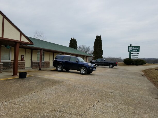 Midwest inn motel - photo 9