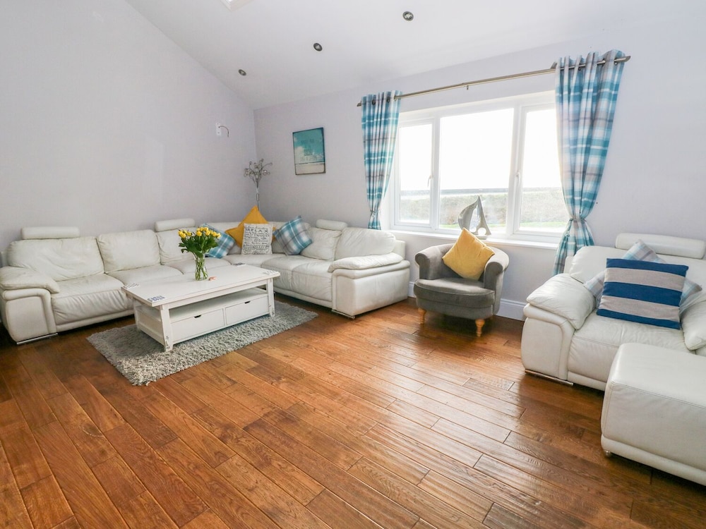Swn y mor — hotel in Narberth