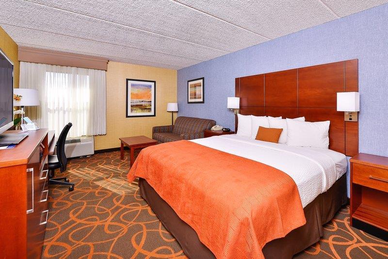 Best Western Plus Fresno Airport Hotel - photo 10