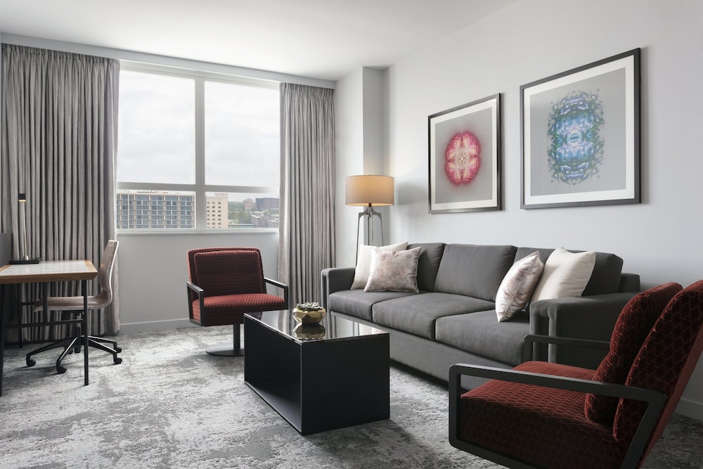 Loews Chicago O'Hare Hotel - photo 25