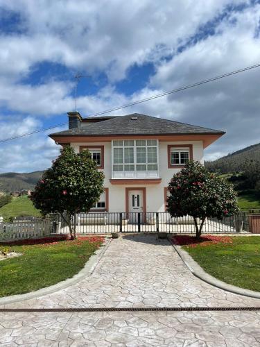 Cabo de Veiga - carbon neutral hotel in Trabada