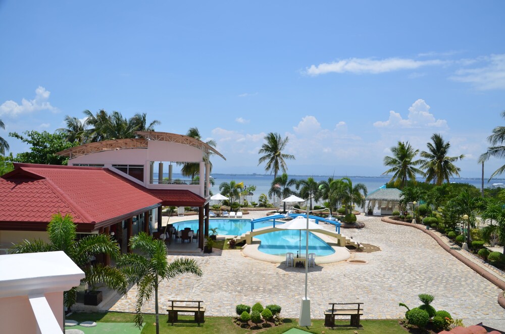 Sagastrand Beach Resort: Barkada Room in Cebu City, Philippines