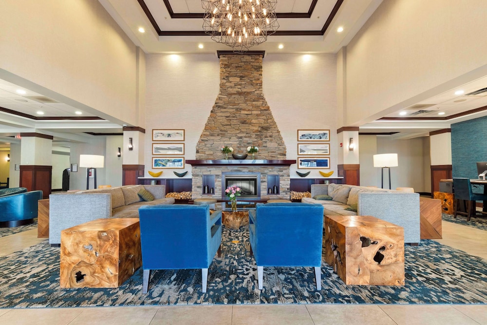 Holiday Inn & Suites Front Royal Blue Ridge Shadows